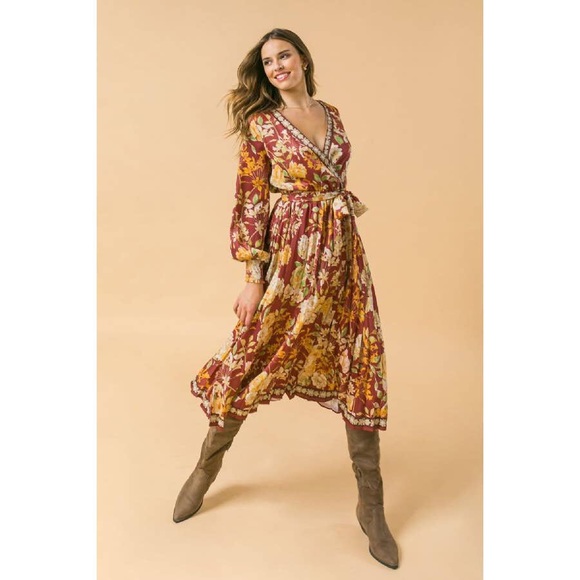 Floral Pleated Midi Dress - Picture 6 of 9